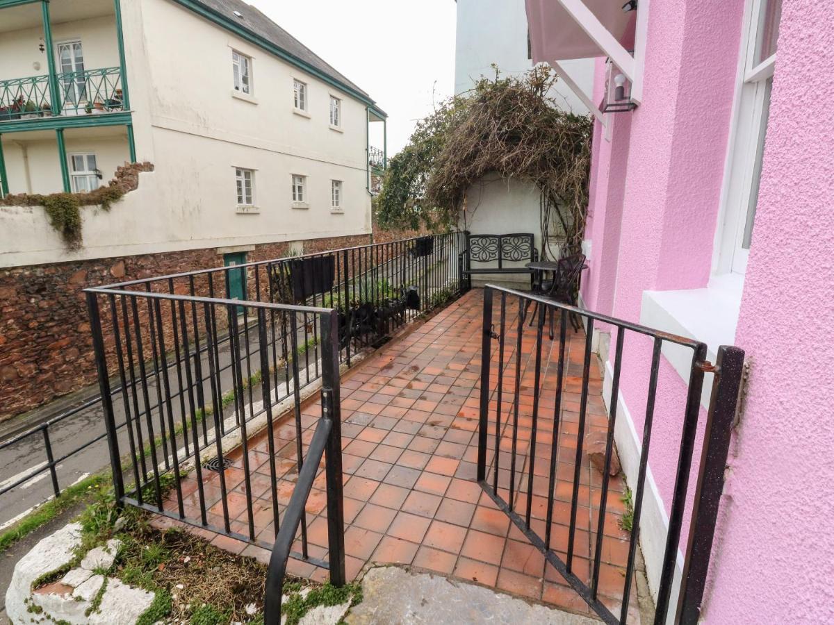 Rose Holiday home